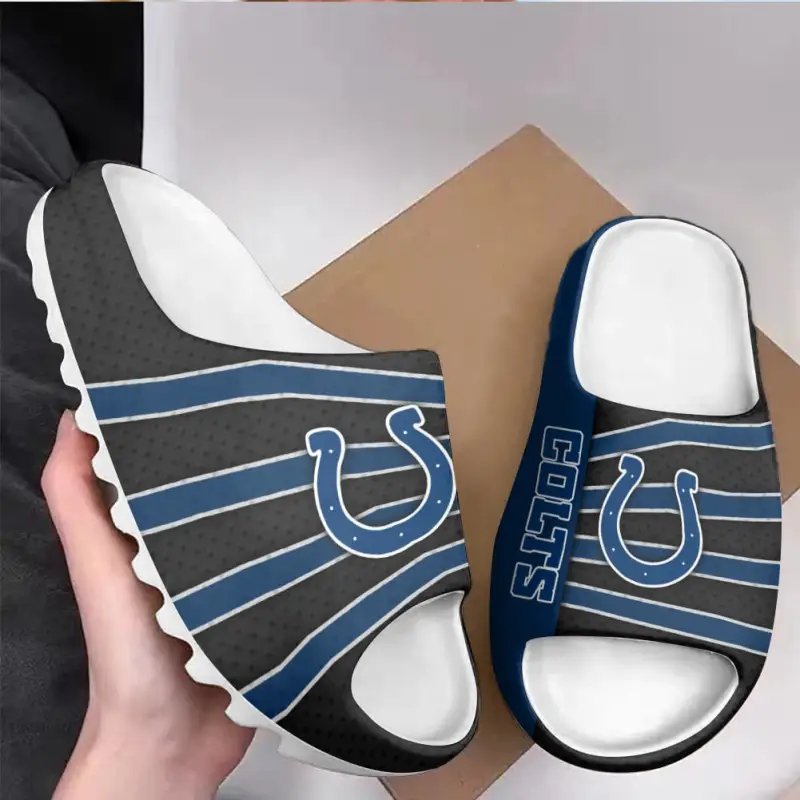 Indianapolis Colts Yeezy Slippers - Image 3
