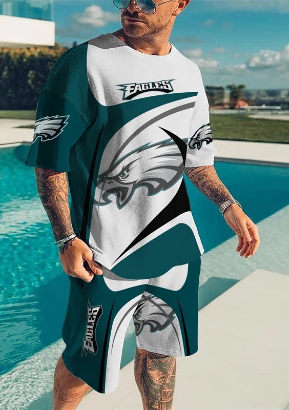 Philadelphia Eagles T-Shirt and Shorts