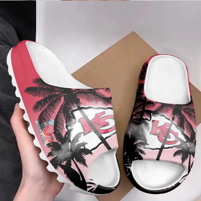 Kansas City Chiefs Yeezy Slippers
