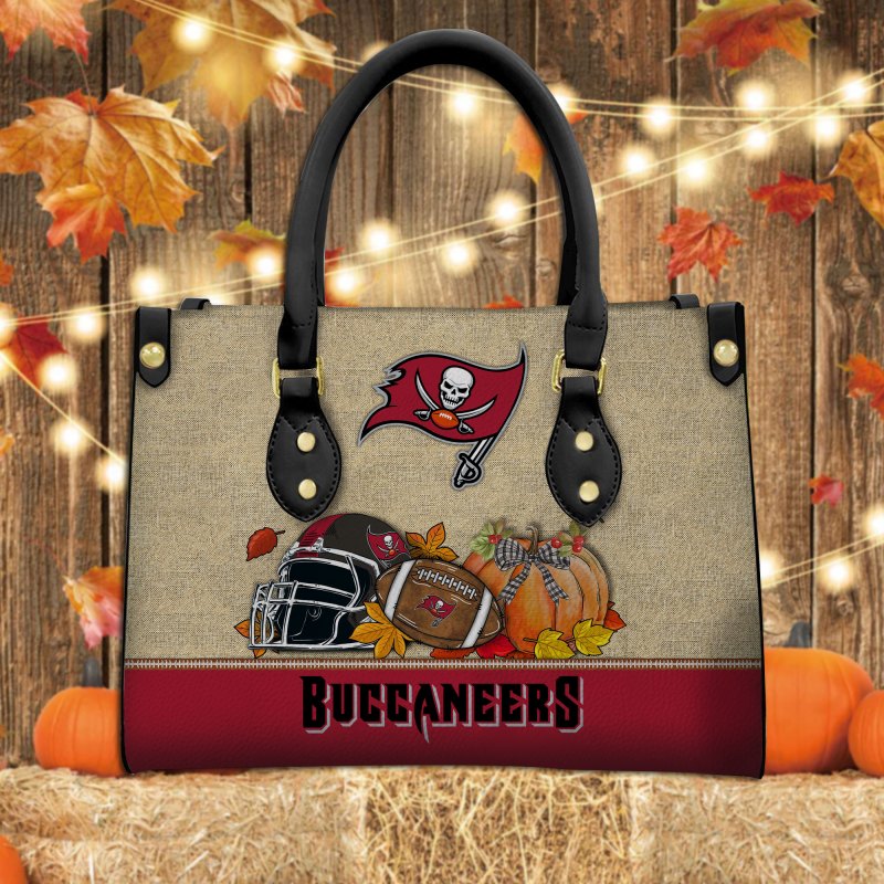 Tampa Bay Buccaneers Hand Bag