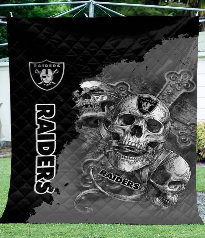 Las Vegas Raiders Premium Quilt