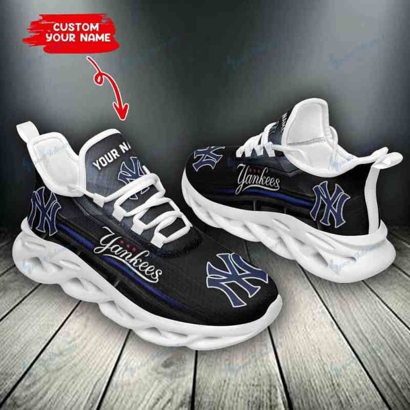 Stylish New York Yankees Sneakers