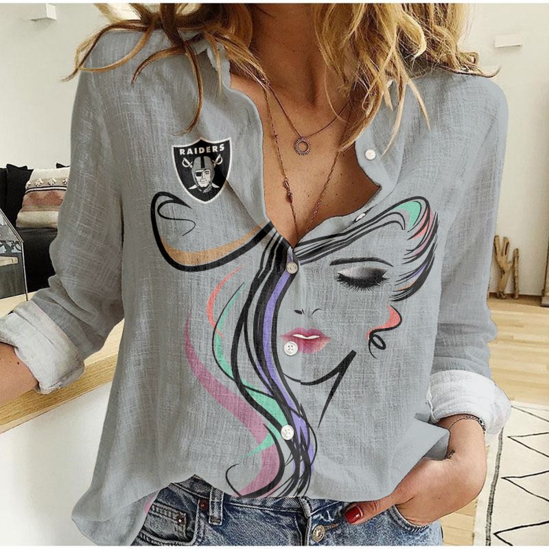 Las Vegas Raiders Women's Shirt Image 1