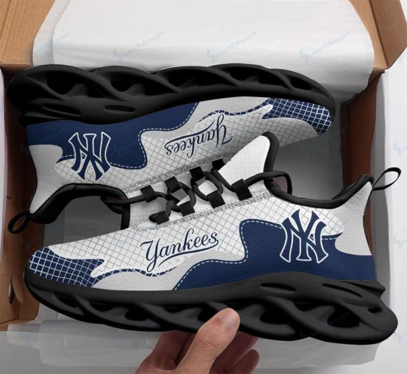 New York Yankees Yeezy Running Sneakers 3