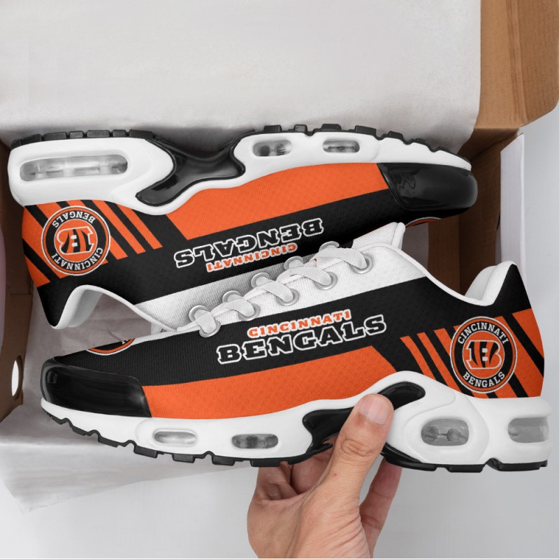 Cincinnati Bengals T-N Youth Sneakers - Side View