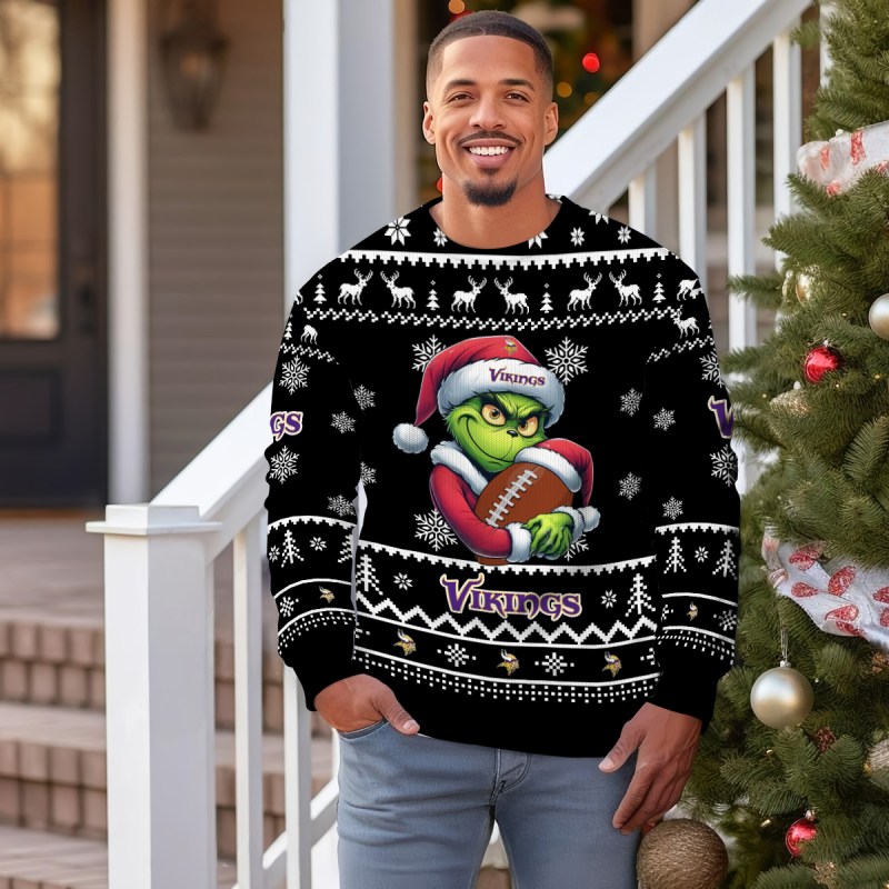 Minnesota Vikings Ugly Christmas Sweater Outdoor View 3