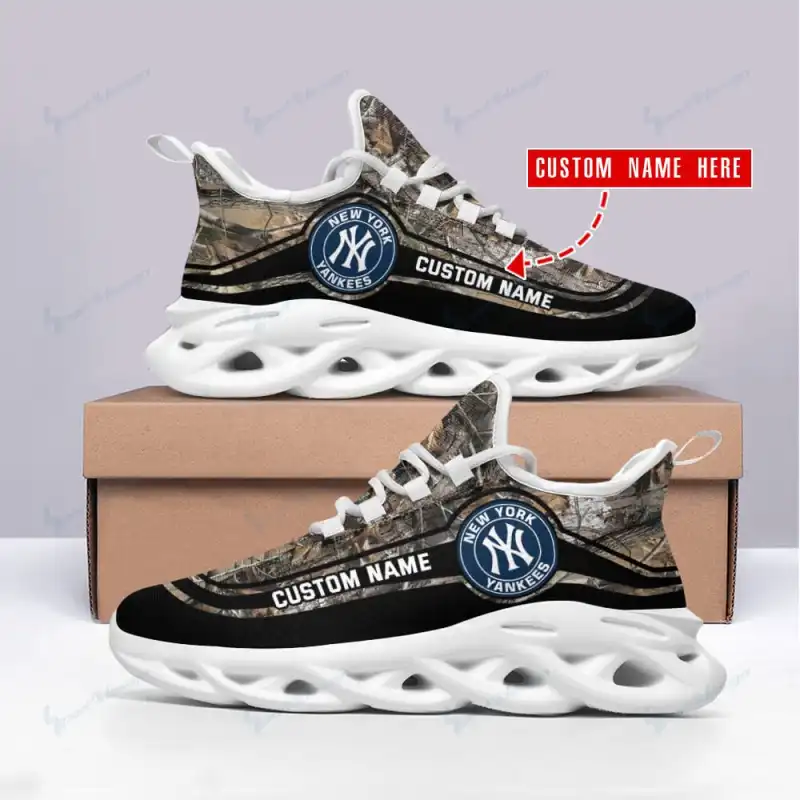 New York Yankees Personalized Yezy Running Sneakers SPD390