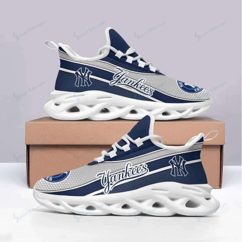 New York Yankees Yezy Running Sneakers