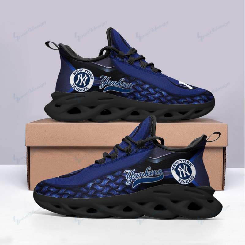 New York Yankees Yezy Running Sneakers Front View