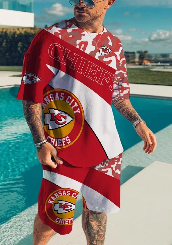 Kansas City Chiefs T-Shirt and Shorts