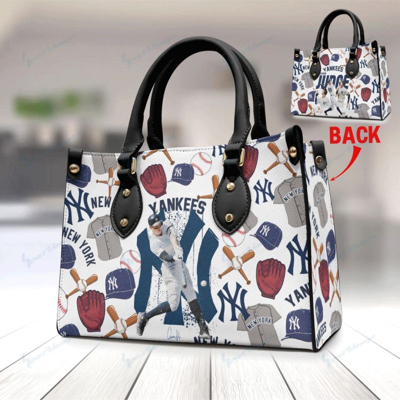 New York Yankees Leather Bag Image 3