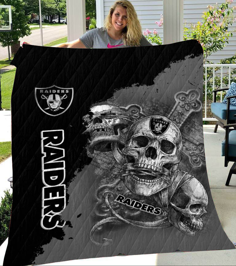 Las Vegas Raiders Premium Quilt