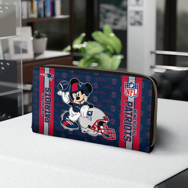 New England Patriots Wallet Mockup 2
