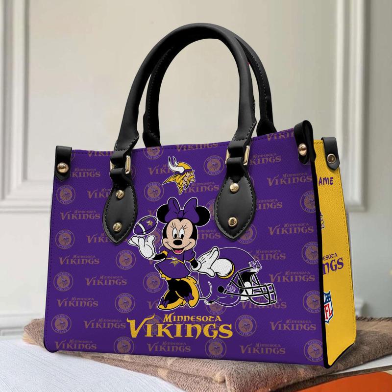 Minnesota Vikings Personalized Leather Hand Bag Mockup 3