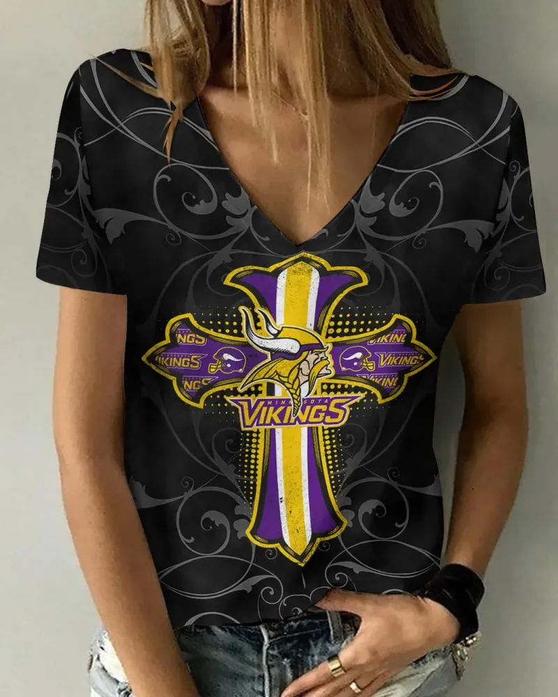 Minnesota Vikings Women's V-neck T-shirt Image 1