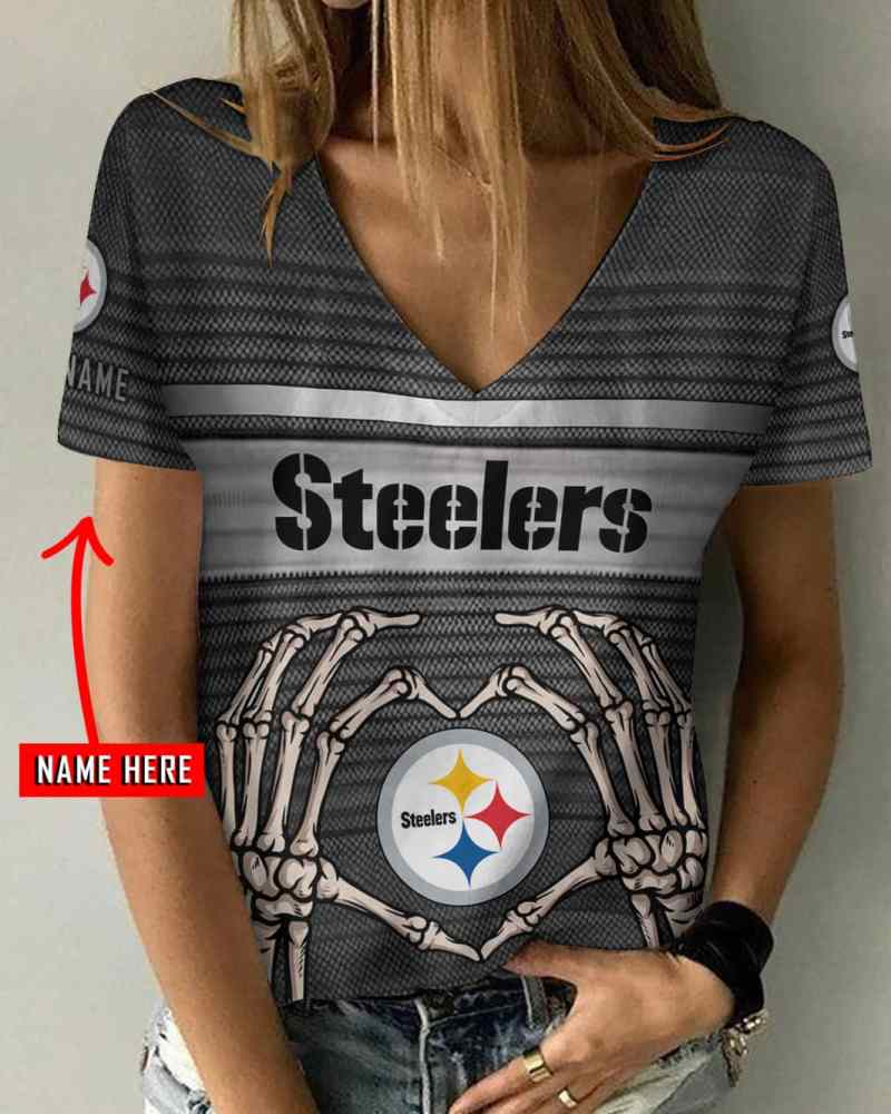 Pittsburgh Steelers V-neck T-shirt Image 1