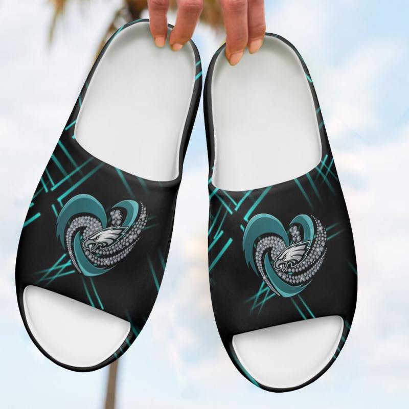 Philadelphia Eagles Yeezy Slippers Back