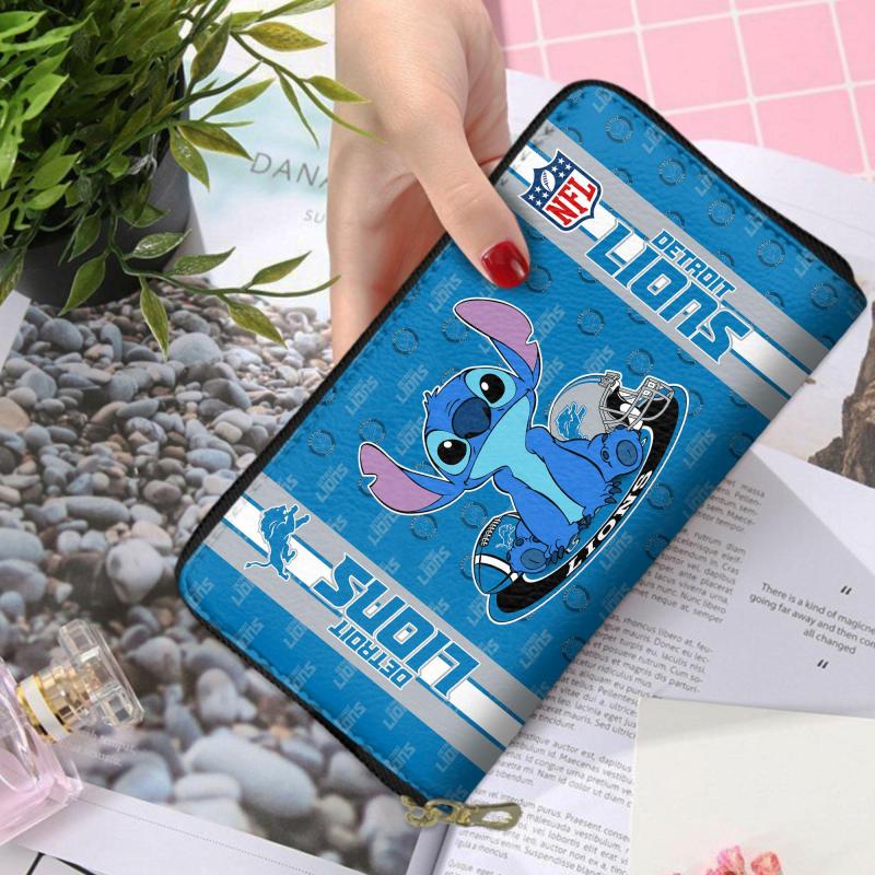 Detroit Lions Wallet Mockup 3