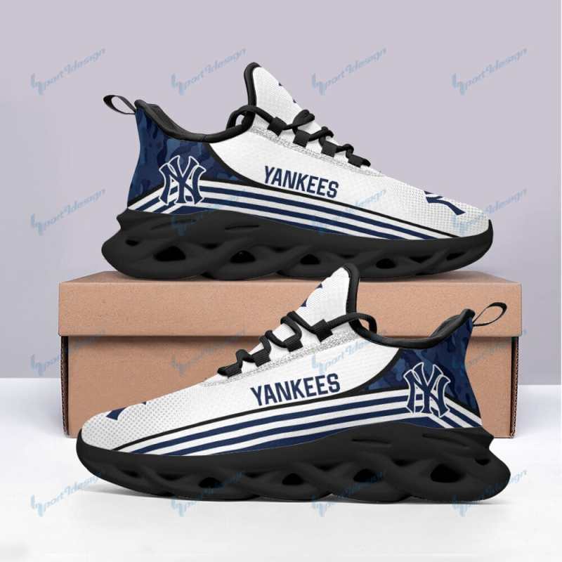 New York Yankees Yezy Running Sneakers
