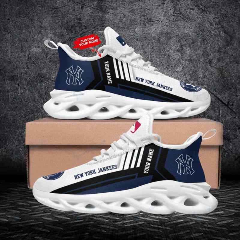 New York Yankees Yezy Sneakers Image 2