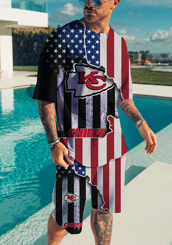 Kansas City Chiefs T-Shirt and Shorts