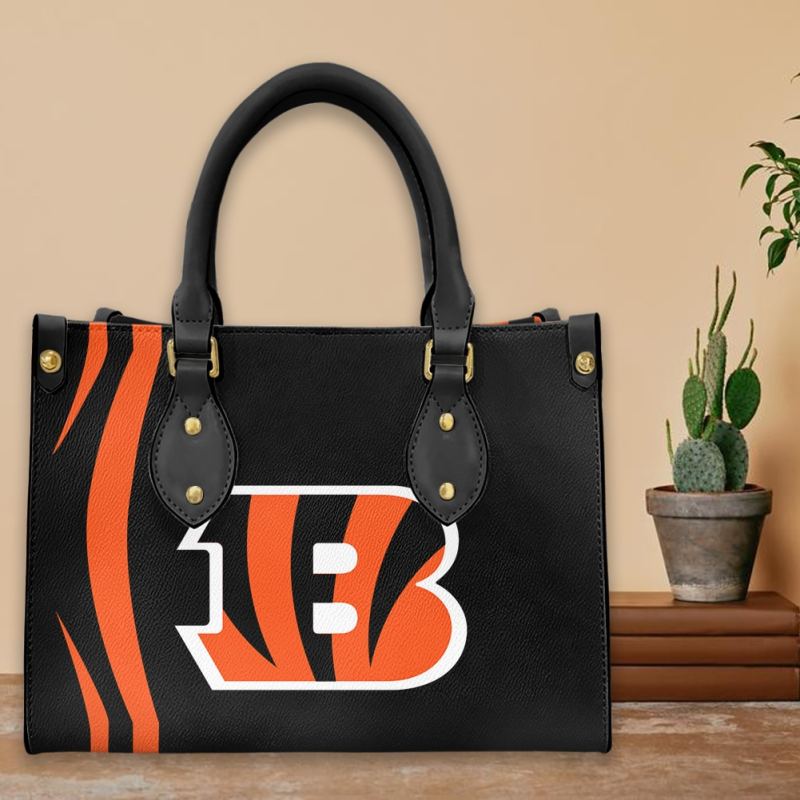 Cincinnati Bengals Personalized Leather Hand Bag