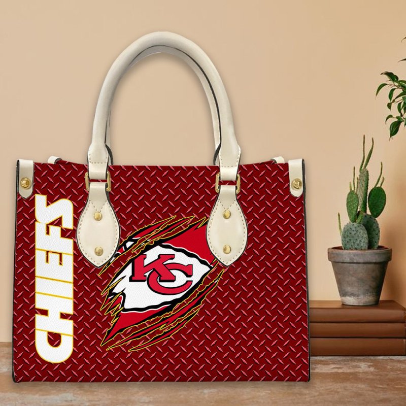 Fashionable Kansas City Chiefs Hand Bag