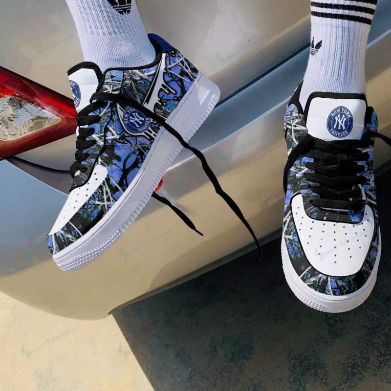 New York Yankees Personalized AF1 Shoes Image 3