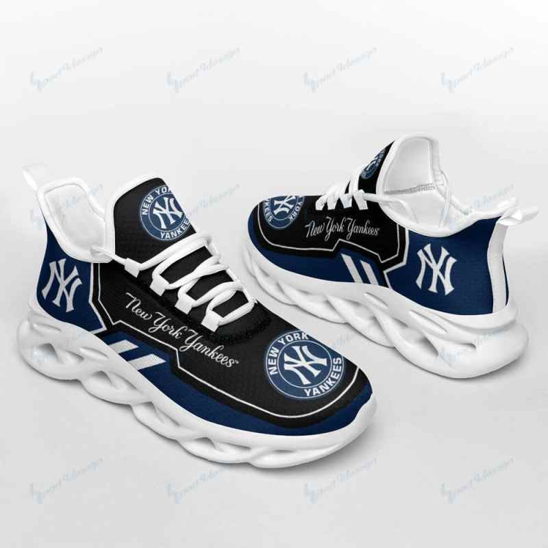 New York Yankees Yezy Running Sneakers