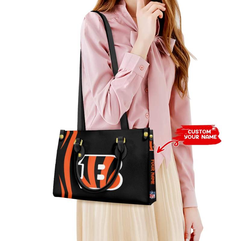 Cincinnati Bengals Personalized Leather Hand Bag