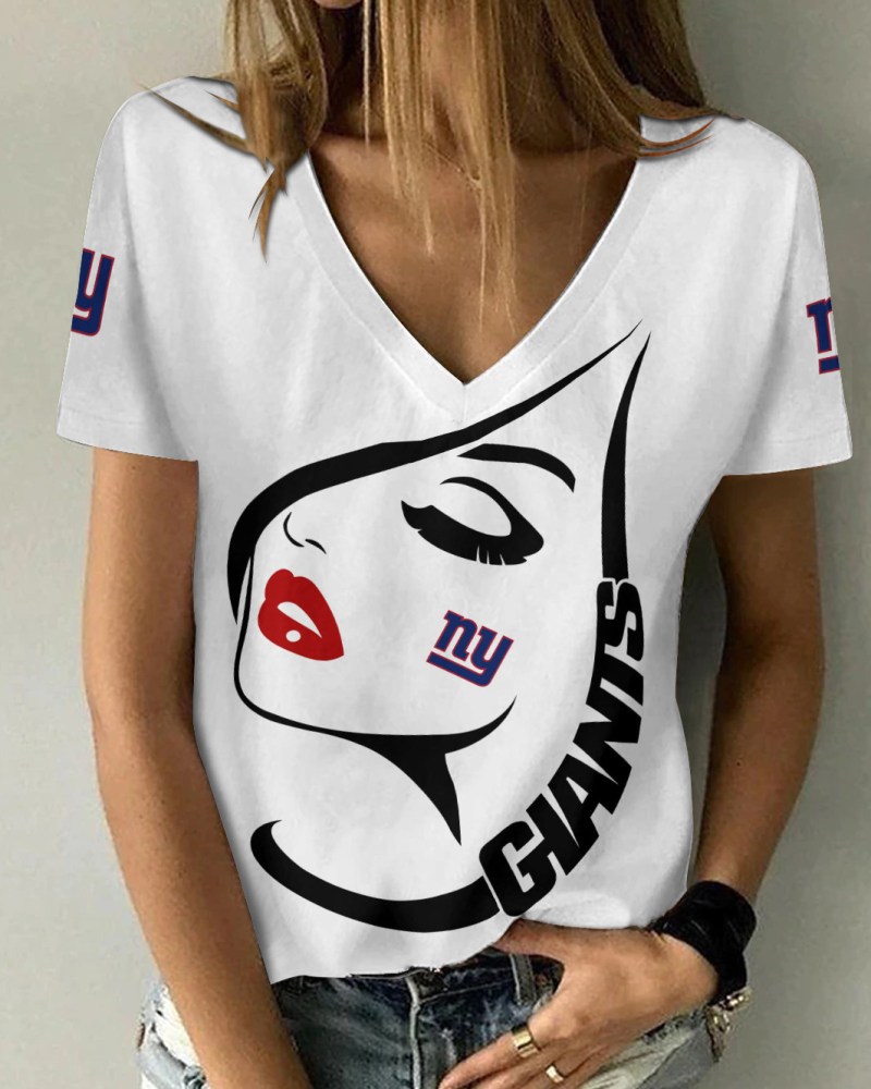Comfortable New York Giants V-neck T-shirt