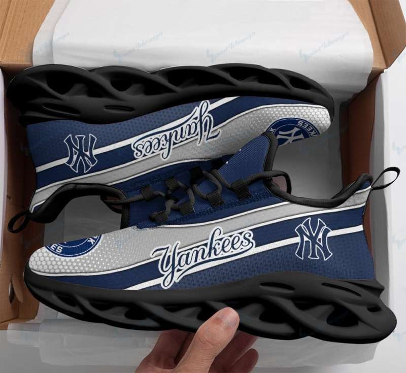 New York Yankees Yezy Running Sneakers