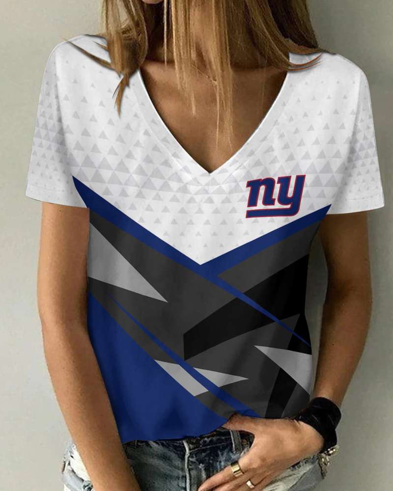 New York Giants Women's V-neck T-shirt