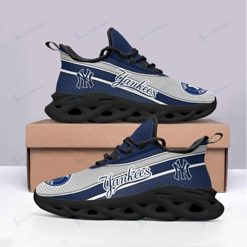 New York Yankees Yezy Running Sneakers