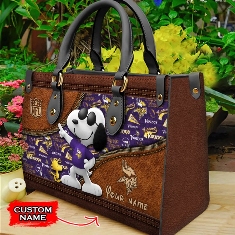 Minnesota Vikings Personalized Leather Hand Bag Image 1