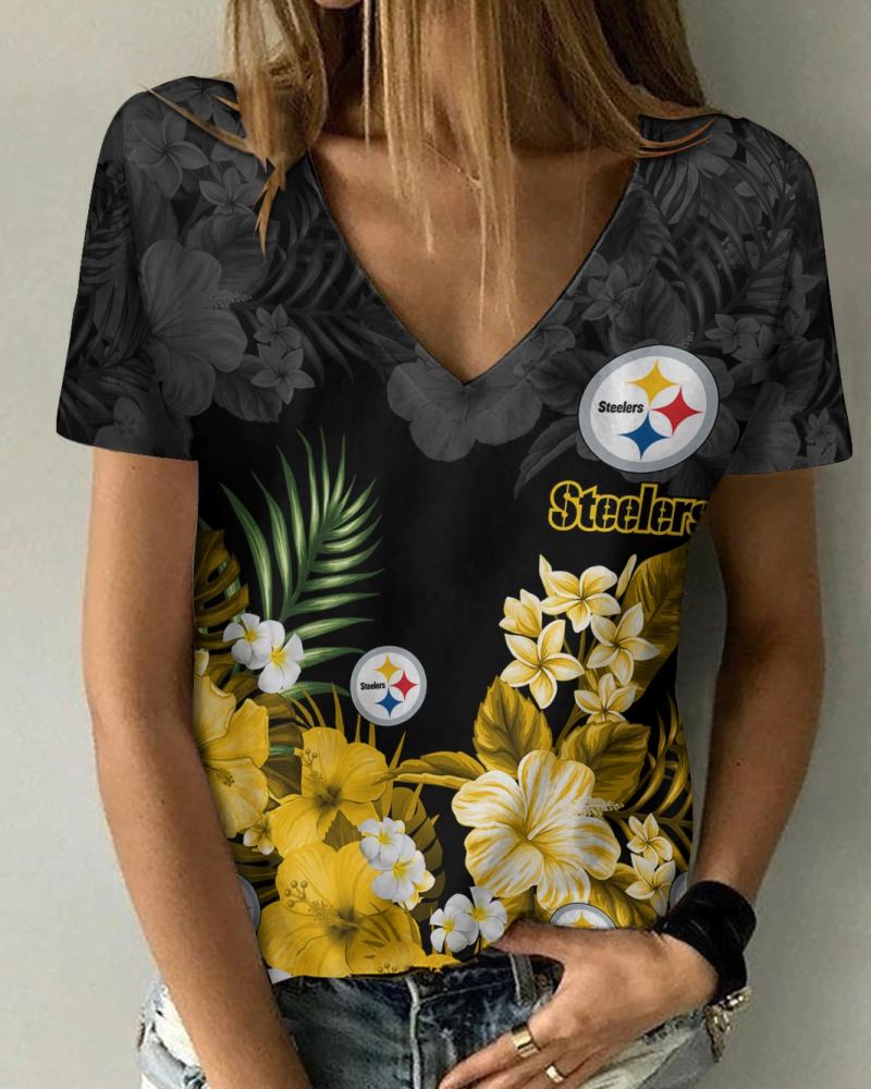 Pittsburgh Steelers V-neck T-shirt - Image 1