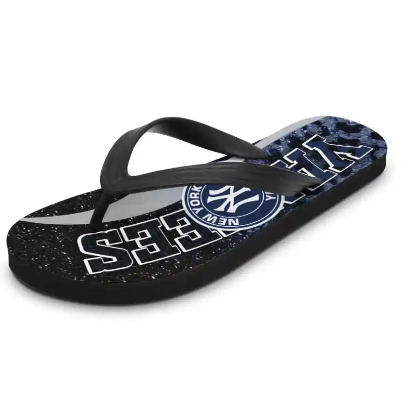 New York Yankees Flip Flop - Side View