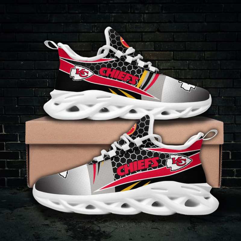 Comfortable Yezy Sneakers
