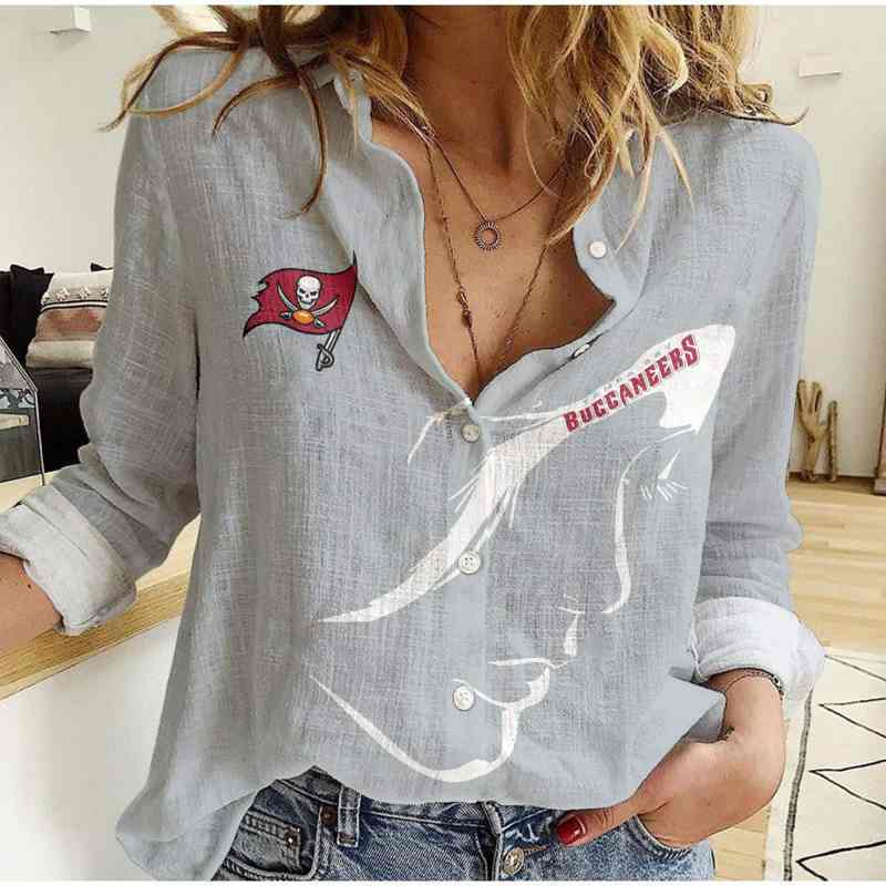 Tampa Bay Buccaneers Woman Shirt Back