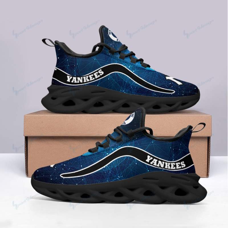 New York Yankees Yezy Running Sneakers