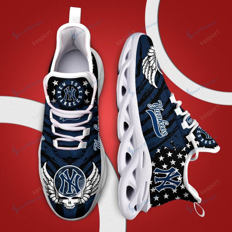 New York Yankees Yezy Running Sneakers