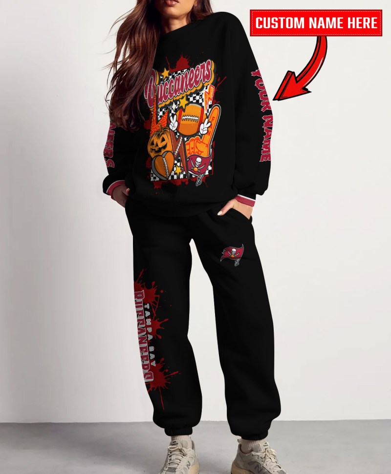 Tampa Bay Buccaneers Halloween Collection Sweatshirt and Sweatpants Set