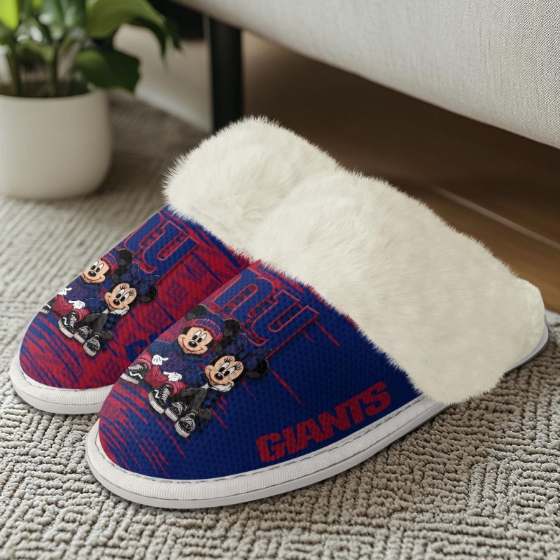 New York Giants Fuzzy Slippers