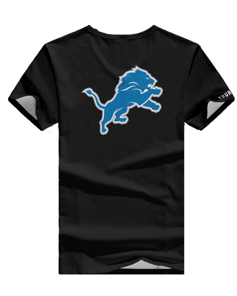 Detroit Lions Women's T-shirt in action