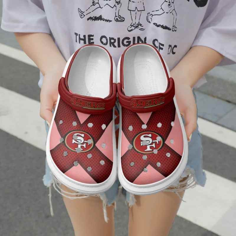 San Francisco 49ers Limited Clog Close-Up