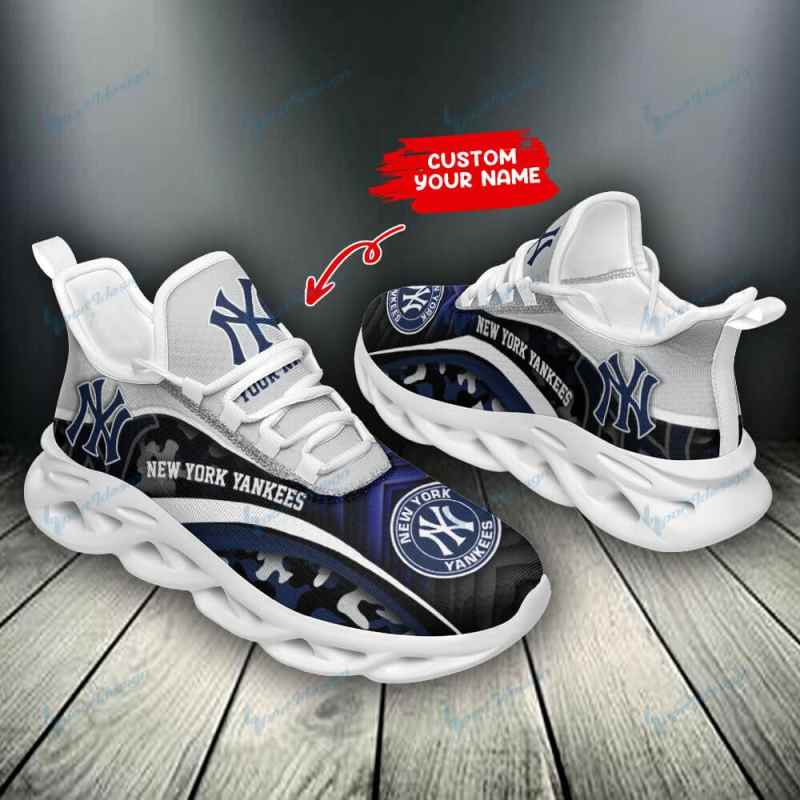 Comfortable and Stylish New York Yankees Sneakers