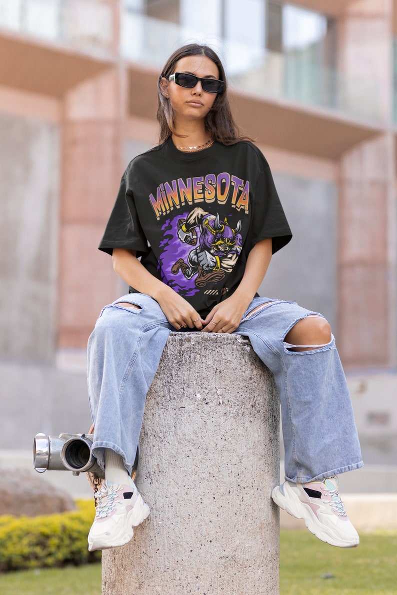 Sporty Minnesota Vikings T-Shirt