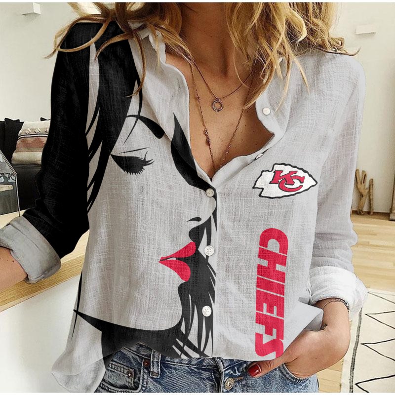 Kansas City Chiefs Woman Shirt Side